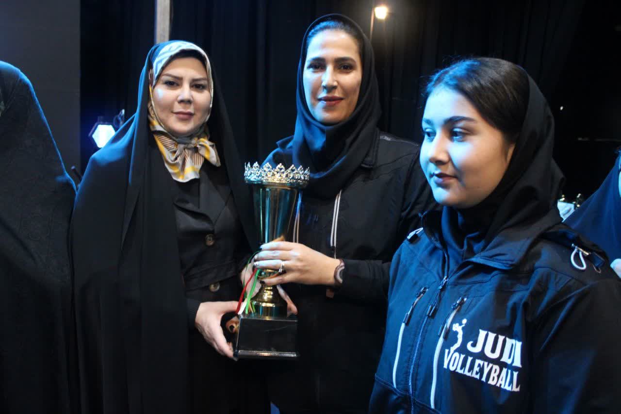 حضور مدیر کل اداره سلامت در مراسم آیین اختتامیه چهارمین دوره المپیاد فرهنگی ورزشی «پرچم»